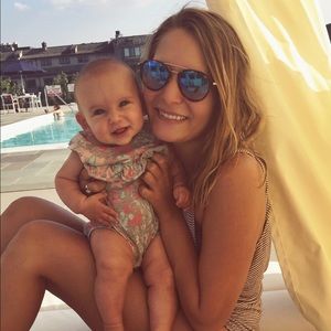 Meet your Posher, Caroline